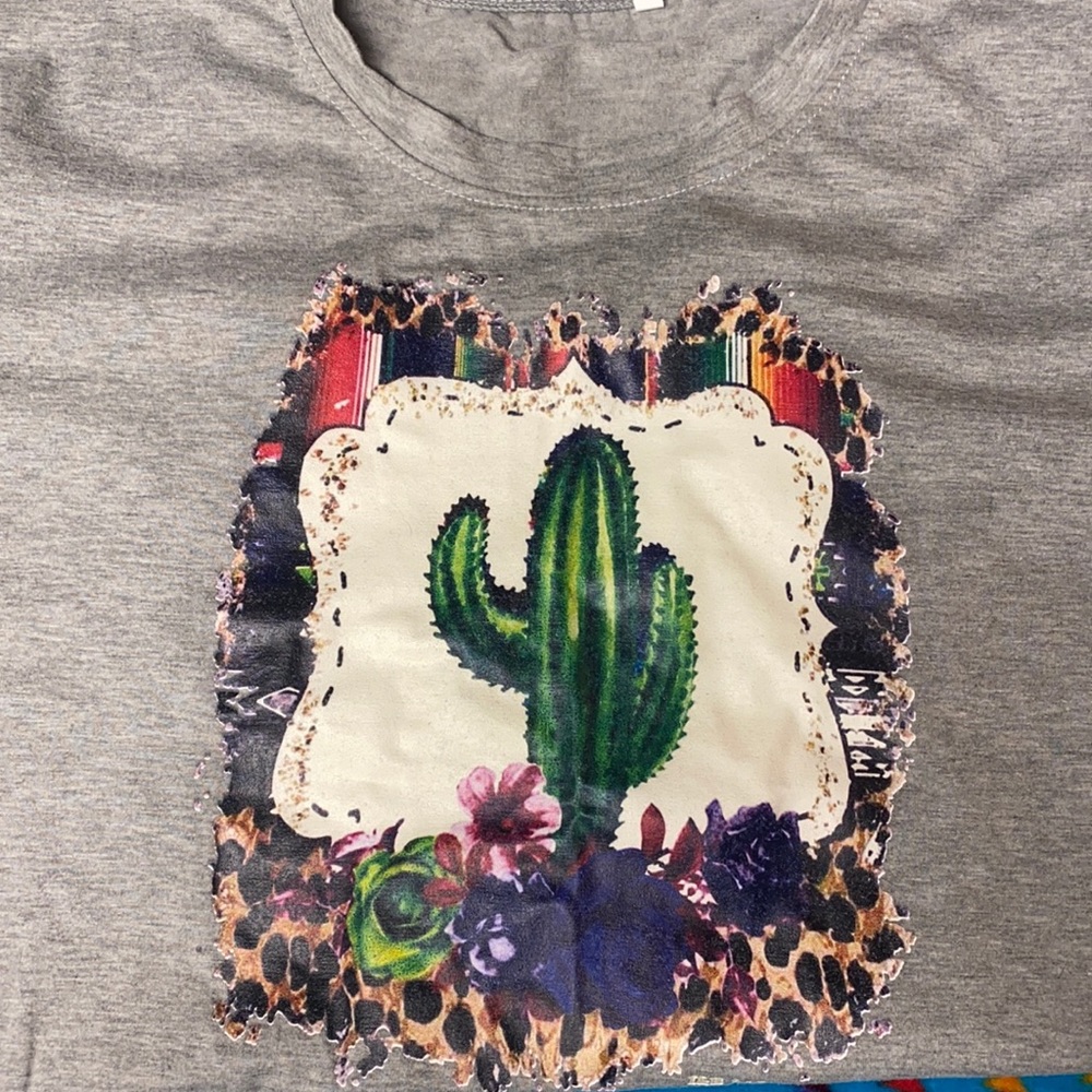 Tee shirt